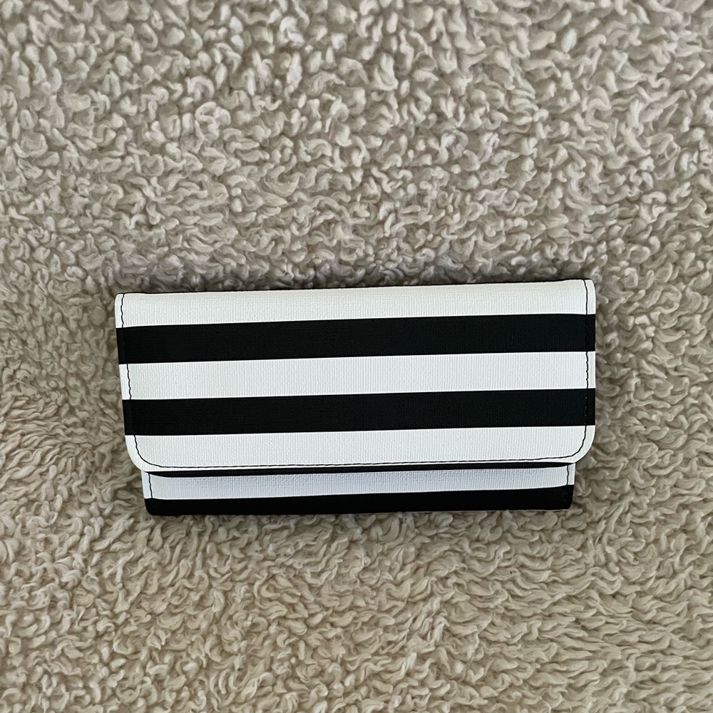 Kut from the Kloth Wallet